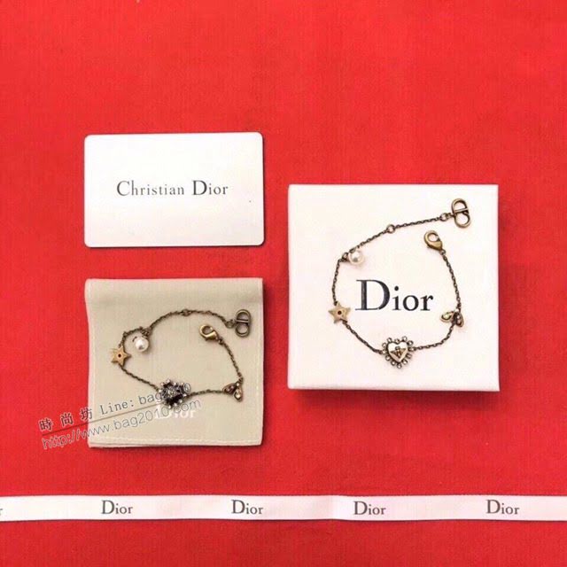 Dior飾品 迪奧經典熱銷新款黑白桃心蜜蜂珍珠星星手鏈  zgd1147
